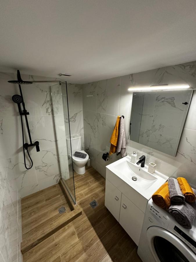 Jp Luxury Apartment In Citycenter ซานธี ภายนอก รูปภาพ